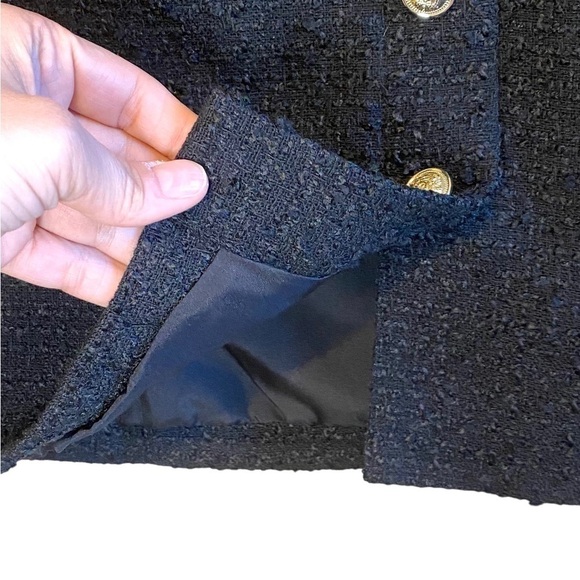 Elegant Black Button-Detail Skirt - Picture 10 of 10